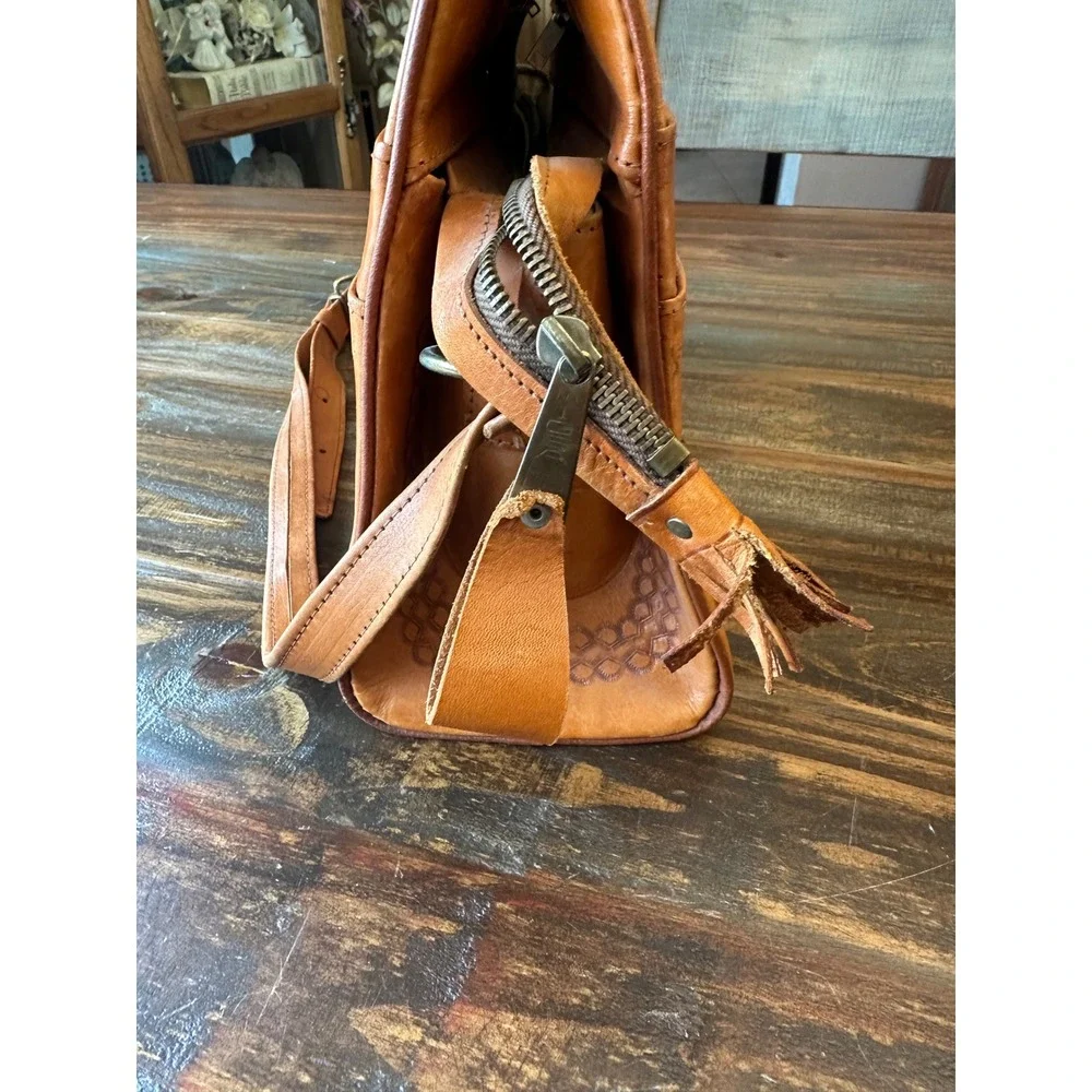 Vintage Hand Tooled Mexican Leather Crossbody Bag Aztec Calendar Mayan Pyramid - Picture 4 of 17